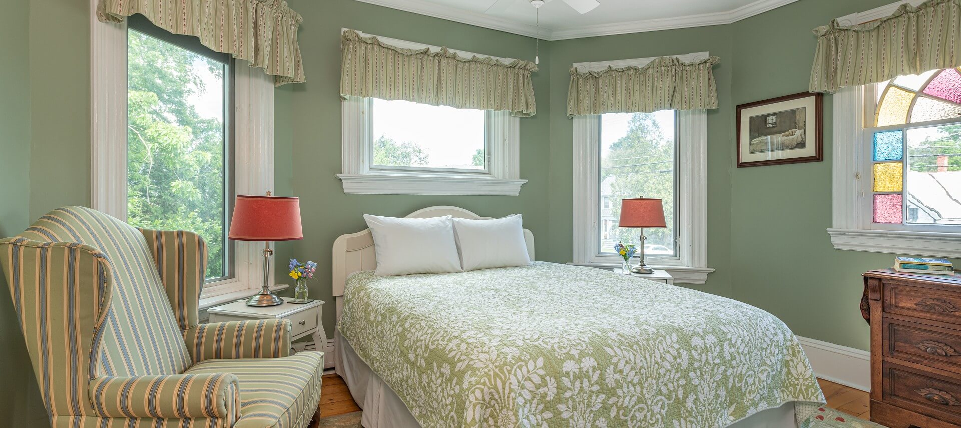 Queen Turret Room at the Sinclair Inn Bed & Breakfast in Jericho VT